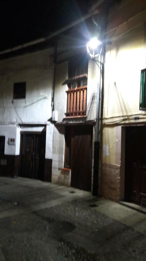 La Casita Del Jerte Lägenhet Cabezuela Del Valle Exteriör bild